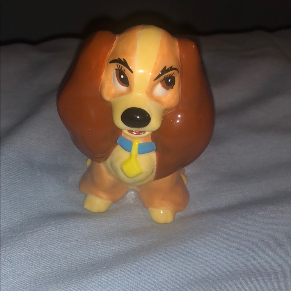 Disney lady and the tramp figurine